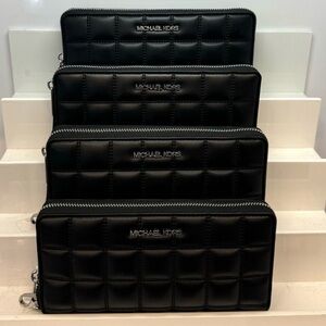 Michael Kors Large Quilted Leather Continental Wallet Black